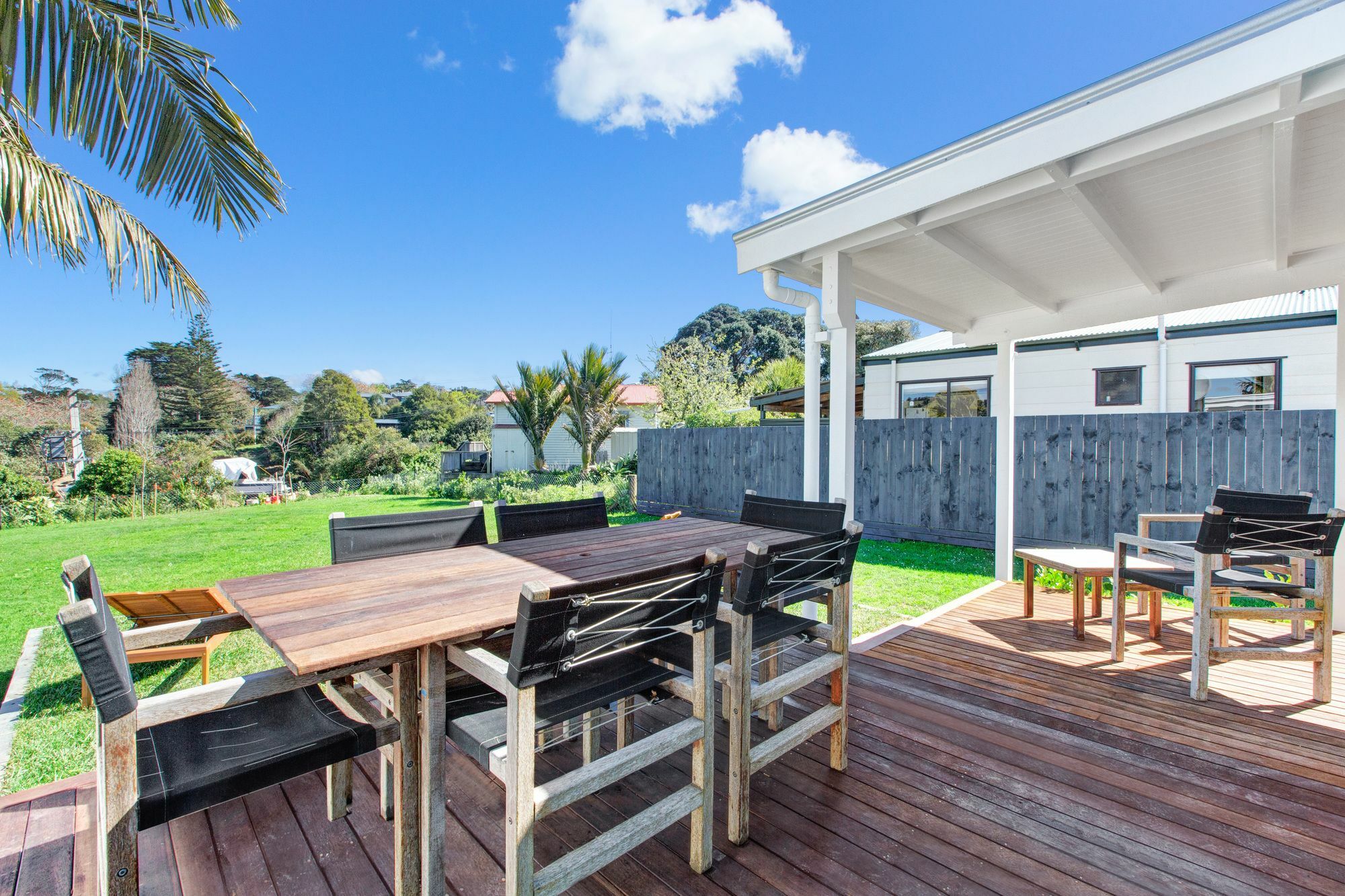 The Little Blue Bach In Oneroa Village By Waiheke Unlimited Exterior photo