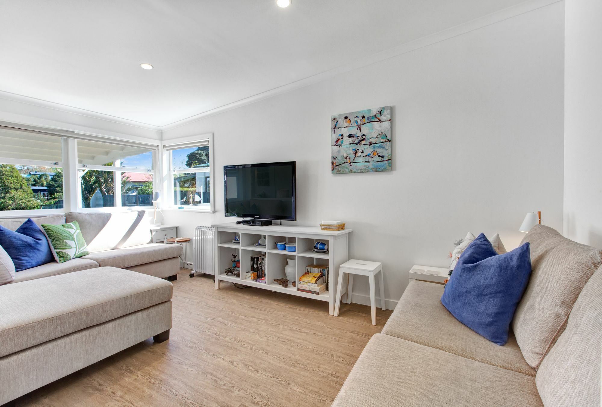 The Little Blue Bach In Oneroa Village By Waiheke Unlimited Exterior photo